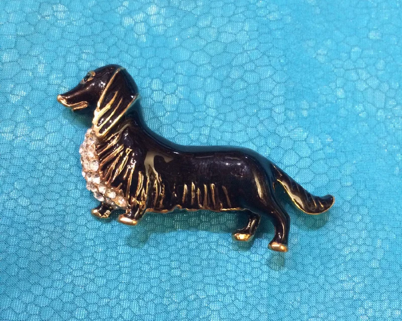 Brooch for Fall Outfits-Daschund Black Enamel Dog Brooch