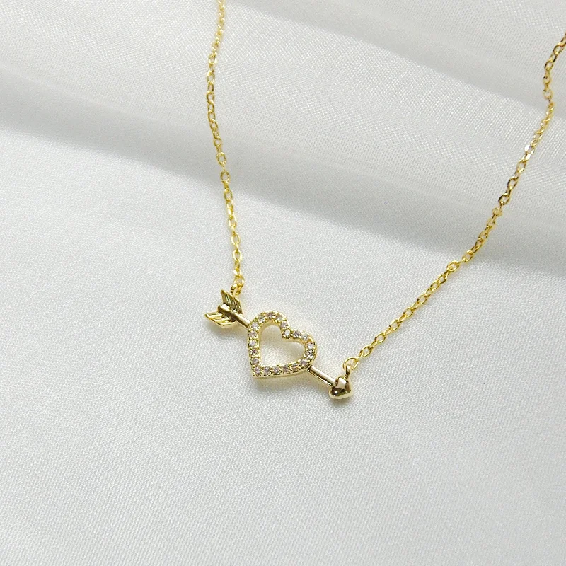 Simple Gold Necklaces-Arrow & Heart Necklace