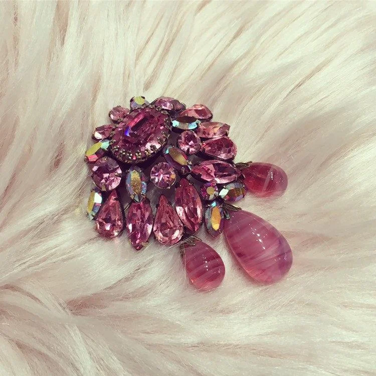 Oval Brooch-Pink crystal vintage brooch with triple drop